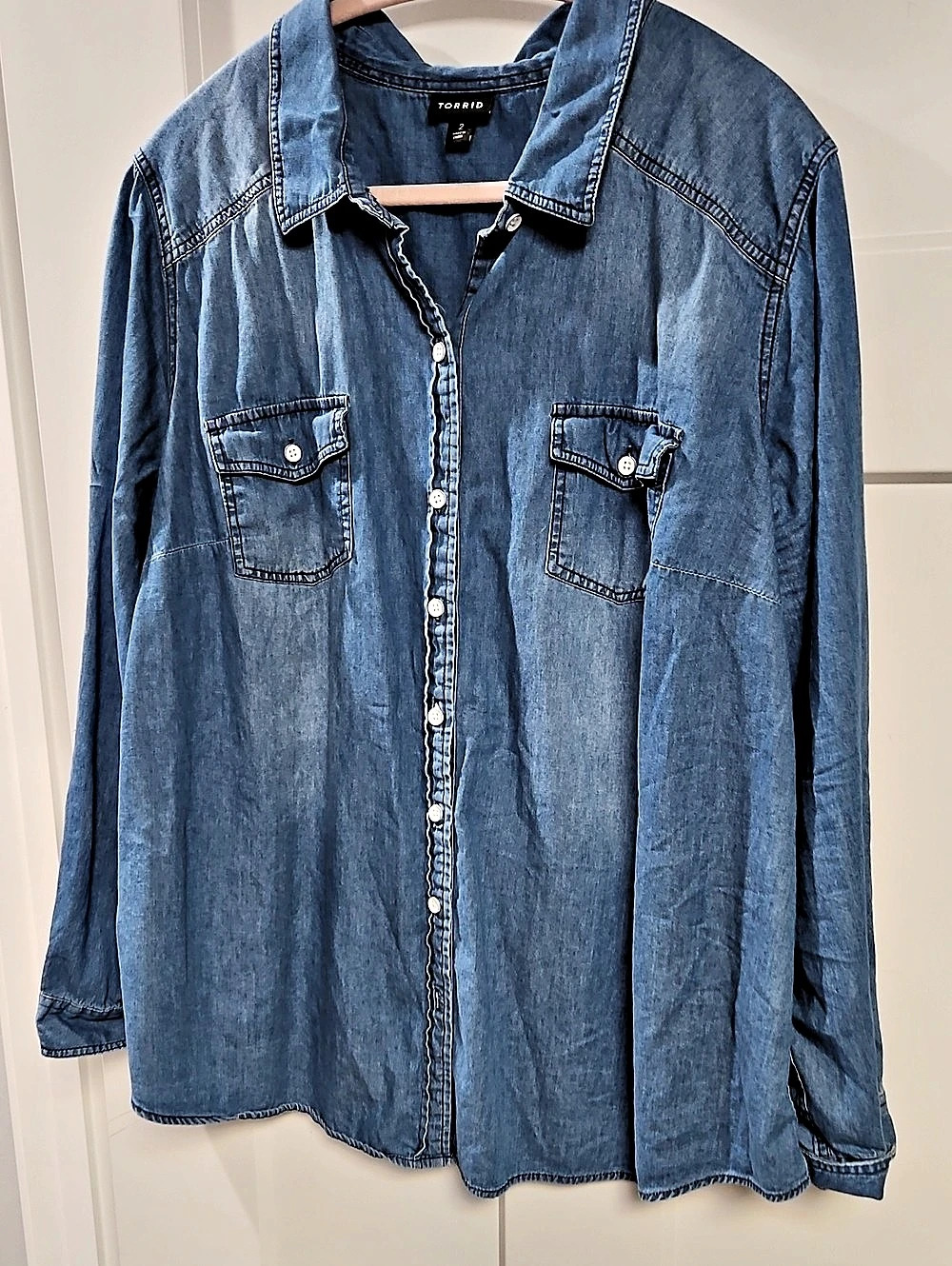 Torrid Taylor Long Sleeve Denim Shirt Blue Size 2